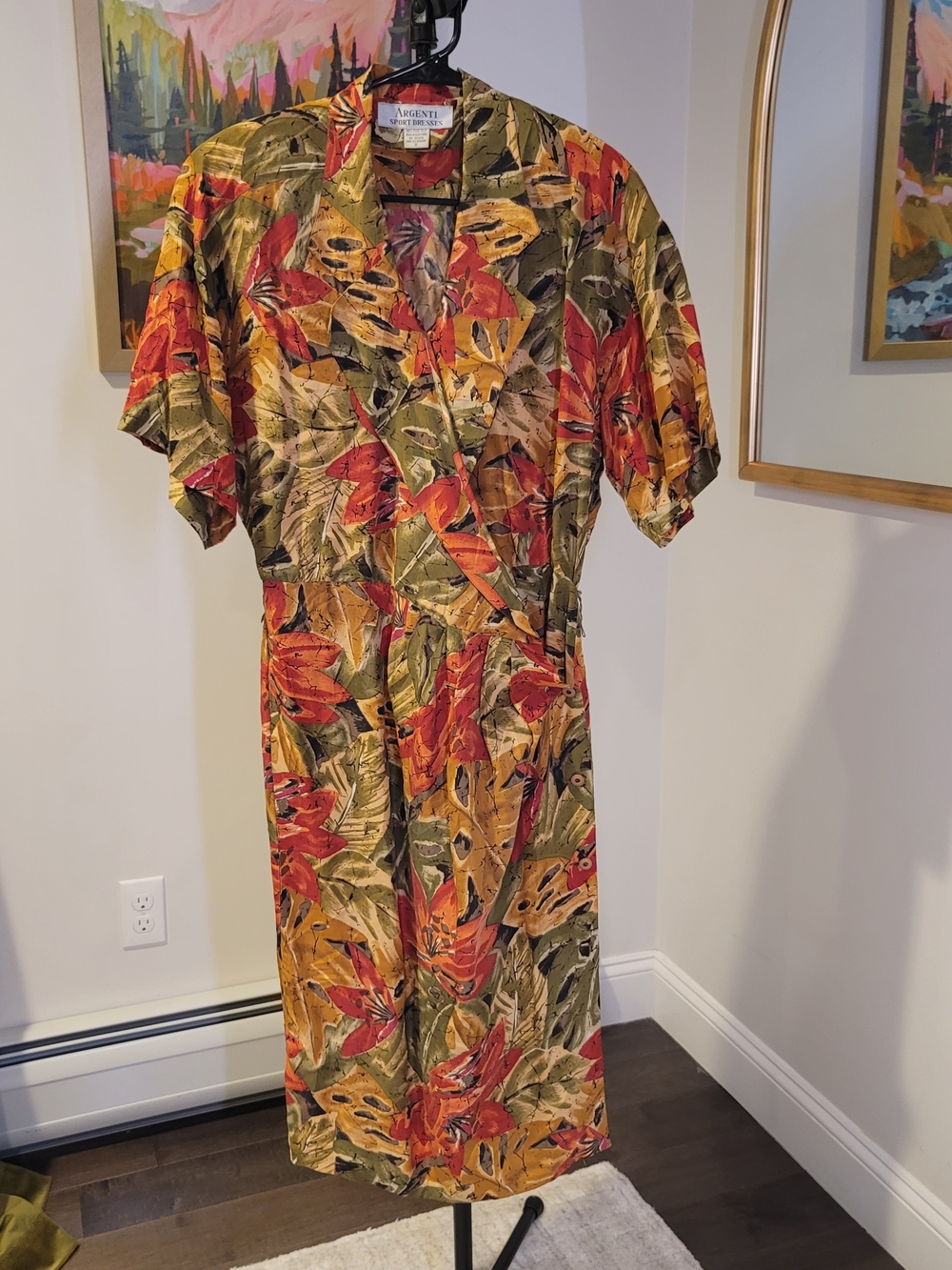VINTAGE Silk ARGENTI SPORT DRESSES 1990s Leaf Print Safari Style Retro Size 8